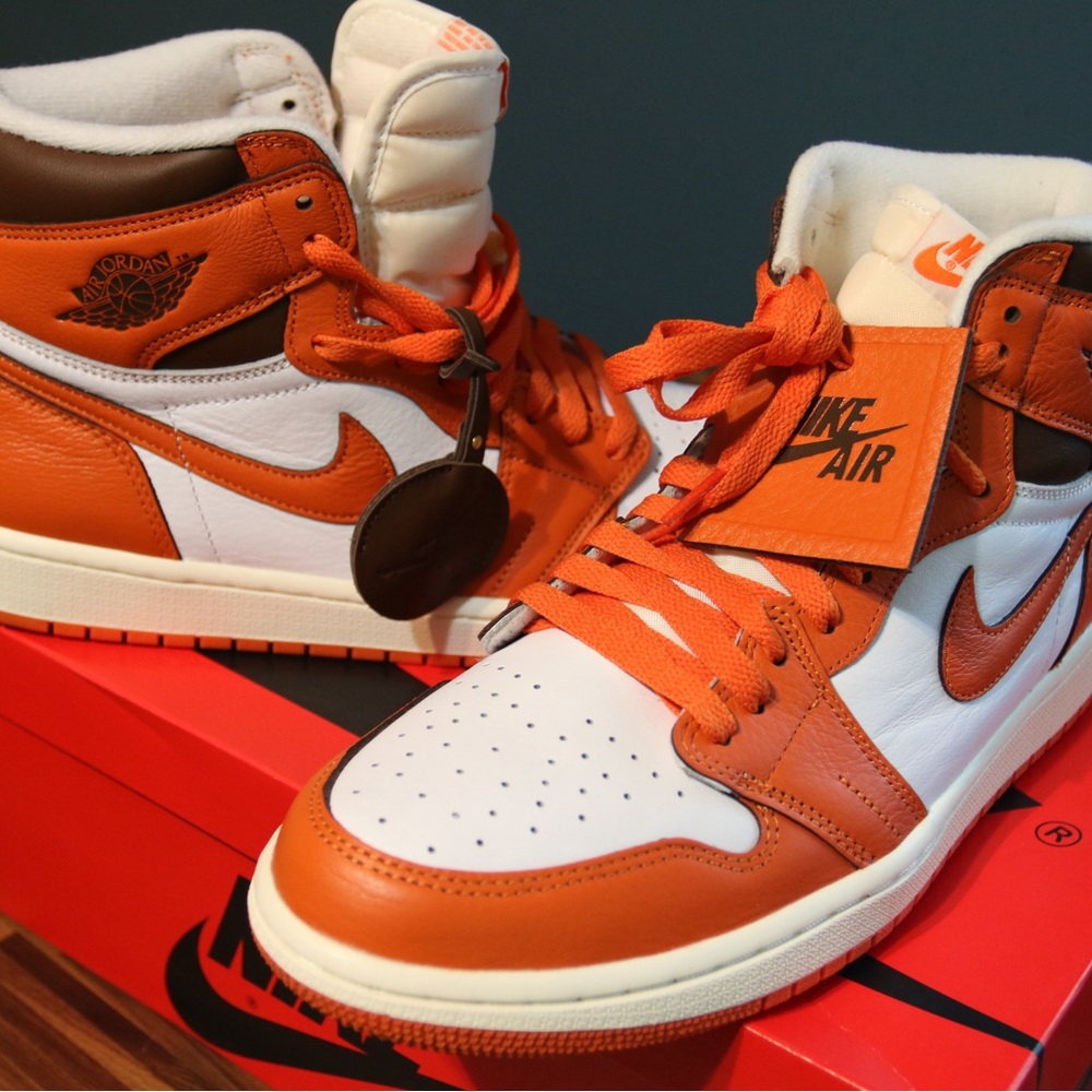 Nike Air Men's Sneakers - Orange, White, and Brown